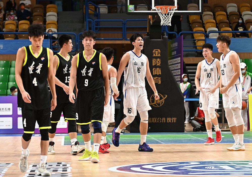 包含V体育：篮球对外交流合作，学习先进经验！的词条
