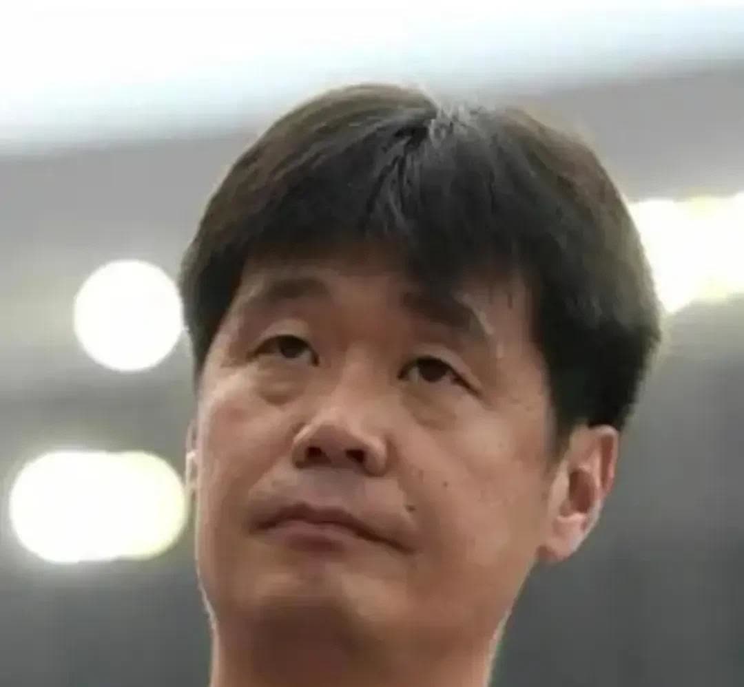 关于V体育：李霄鹏下课，谁将接任？的信息