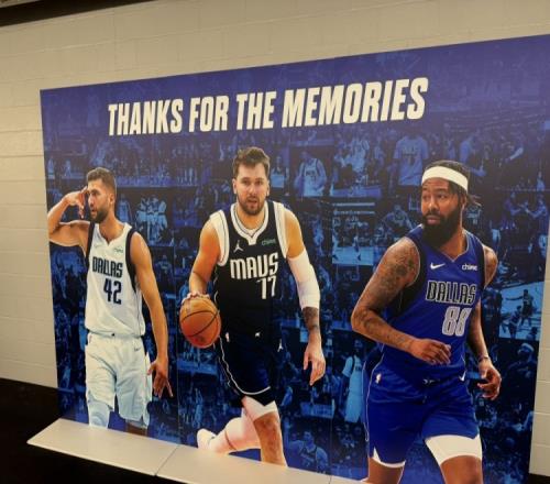 包含V体育：NBA复古之夜，致敬90年代经典！的词条